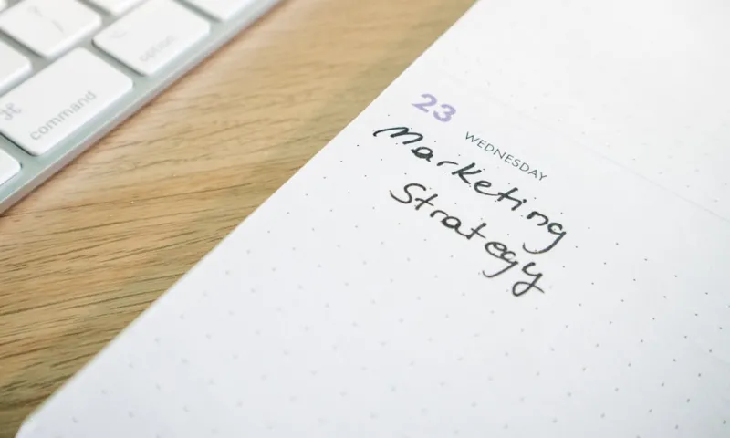 Content Strategy in the Age of AI: How to Stay Ahead of the Curve