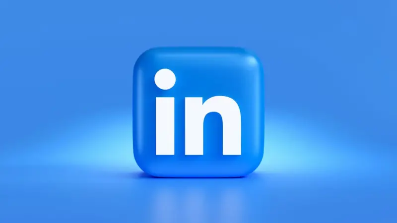 Turning Your LinkedIn Profile into an SEO Magnet for Decision Makers