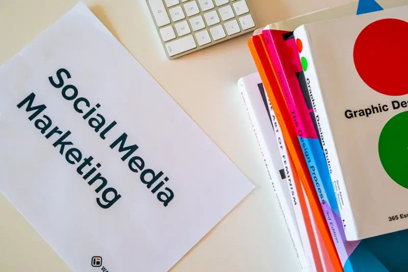 Building a Narrative Funnel for Ephemeral Social Media Content