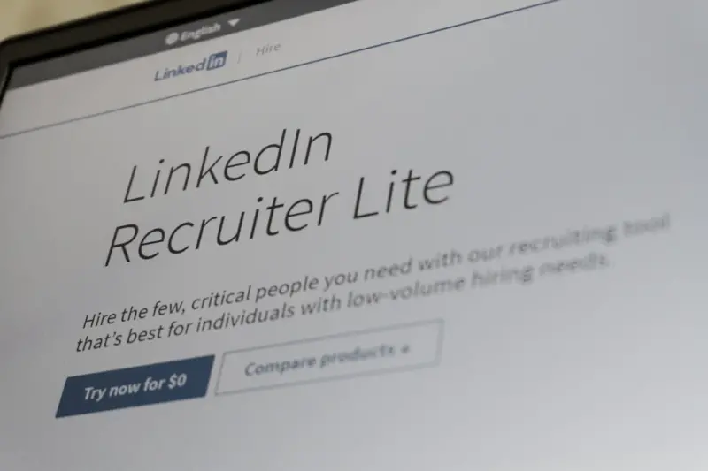 Turning Employee Advocacy into a Link‑Building Engine
