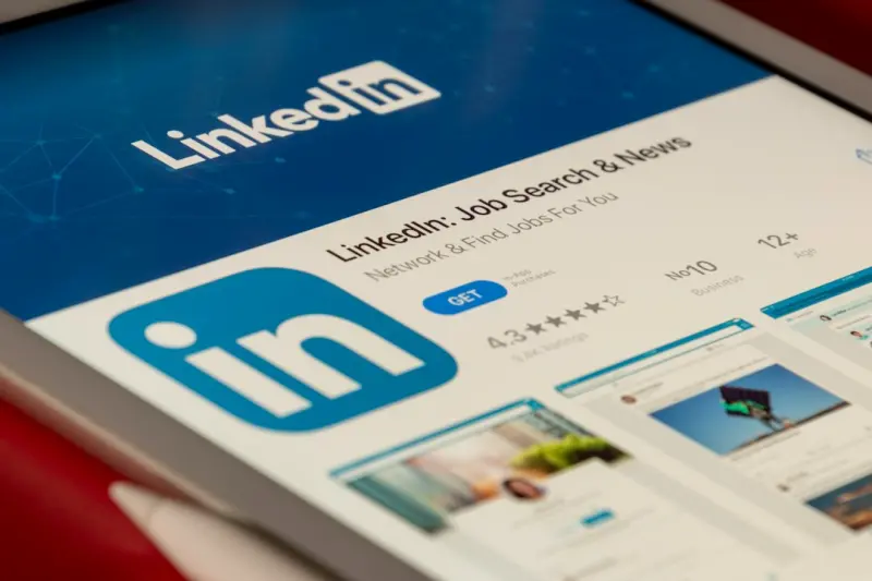 How to Hack LinkedIn Search for B2B SaaS Leads - SEO Pro Gurus