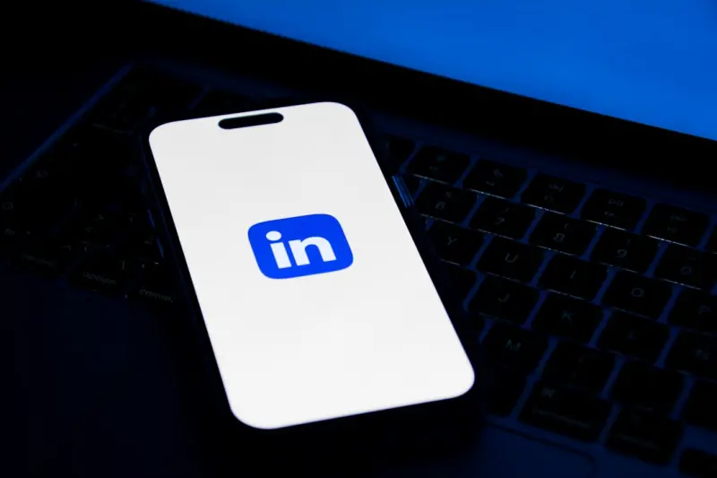 Beyond the Profile: How to Make LinkedIn a B2B Search Engine Beyond the Profile: How to Make LinkedIn a B2B Search Engine