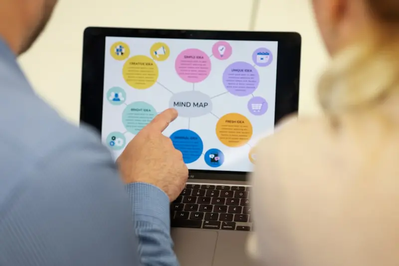Semantic SEO for SaaS: Mapping Customer Journeys into Topic Clusters