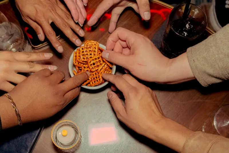 Collaborative Snackable Content: Winning the Attention Economy