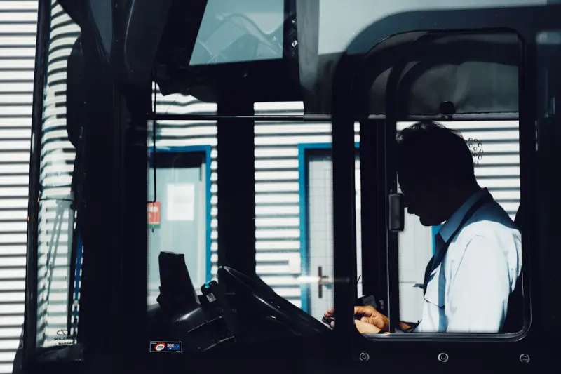 Employee Advocacy: The Hidden Engine Driving LinkedIn SEO