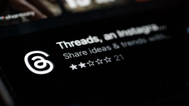 Shoppable Stories: Turning Social Feeds into Instant Checkout Zones
